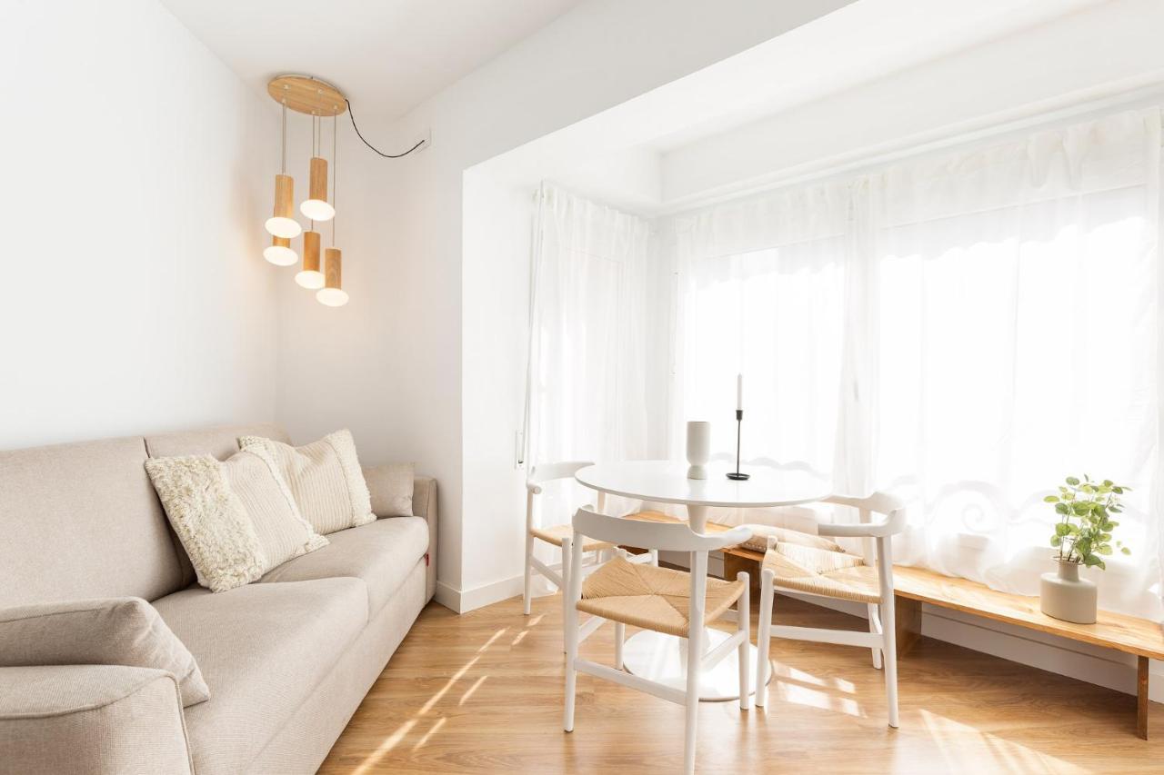 Wow Apartments By Olala Homes L'Hospitalet de Llobregat Exterior foto